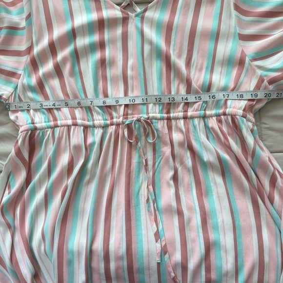 Torrid Babydoll Tunic Top Dolman Sleeve Women's Size 2 - Picture 11 of 14